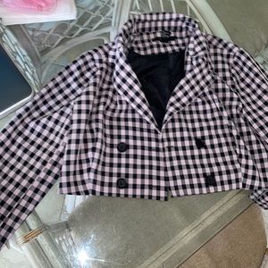 Barbie core blazer cropped